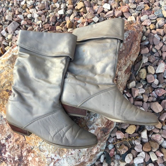 ❤️FINAL❤️Decree leather taupe boots. Low heel - Picture 5 of 8